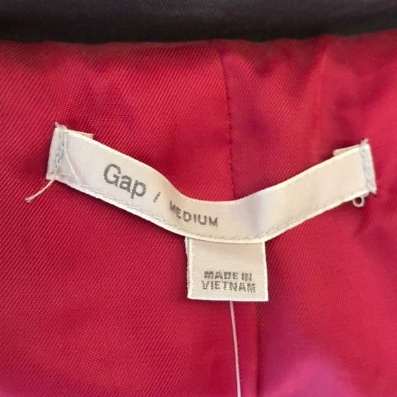 Gap trench style rain coat NWT - Picture 3 of 4